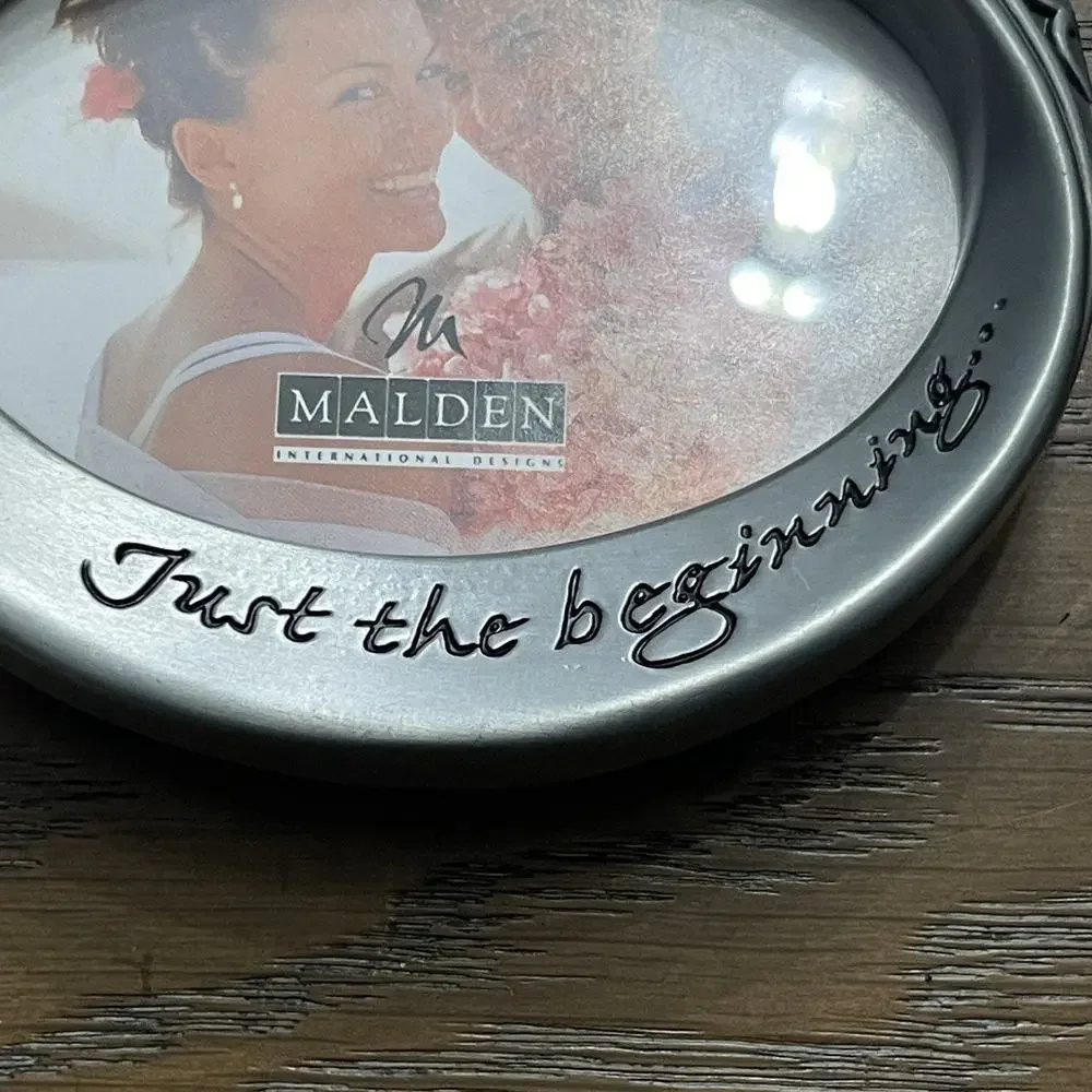 Malden Wedding Ring Picture‎ Frame Silver Tone Tabletop Single Picture Gift Love